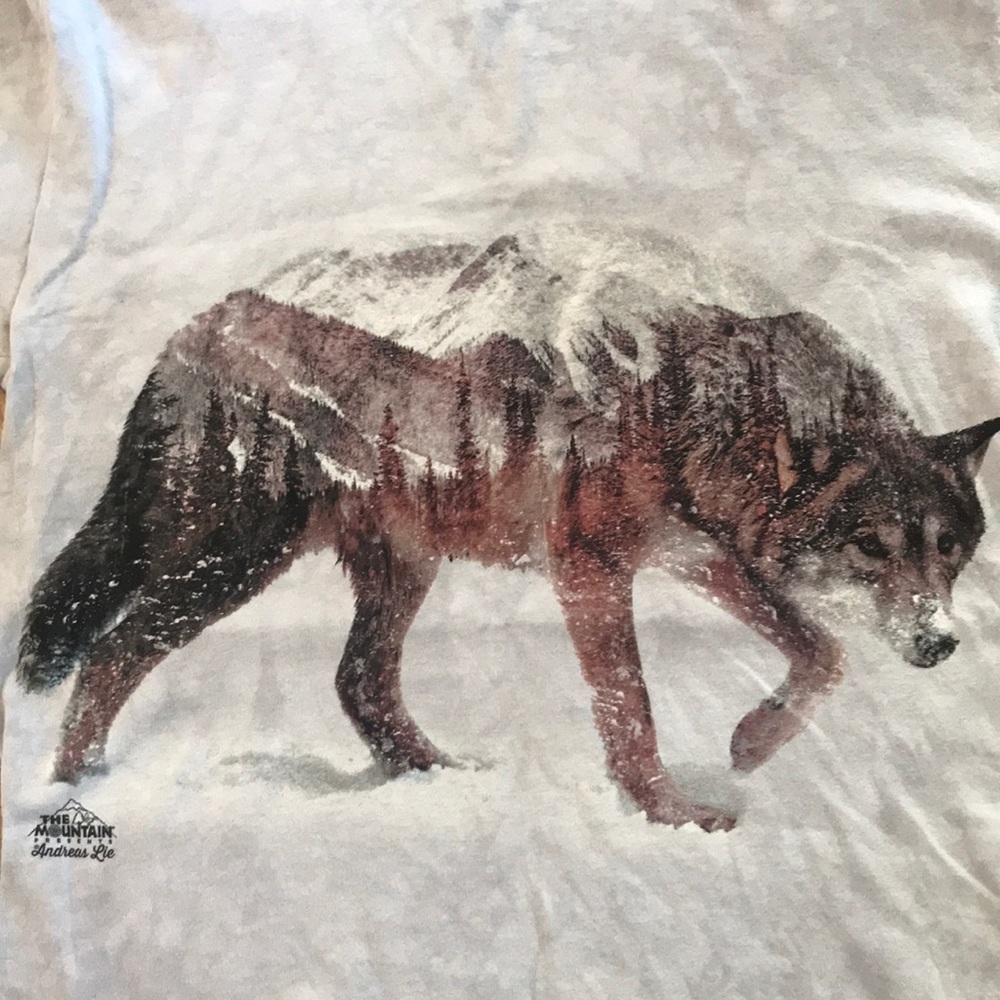 The Mountain Winter Wolf Scene T-Shirt